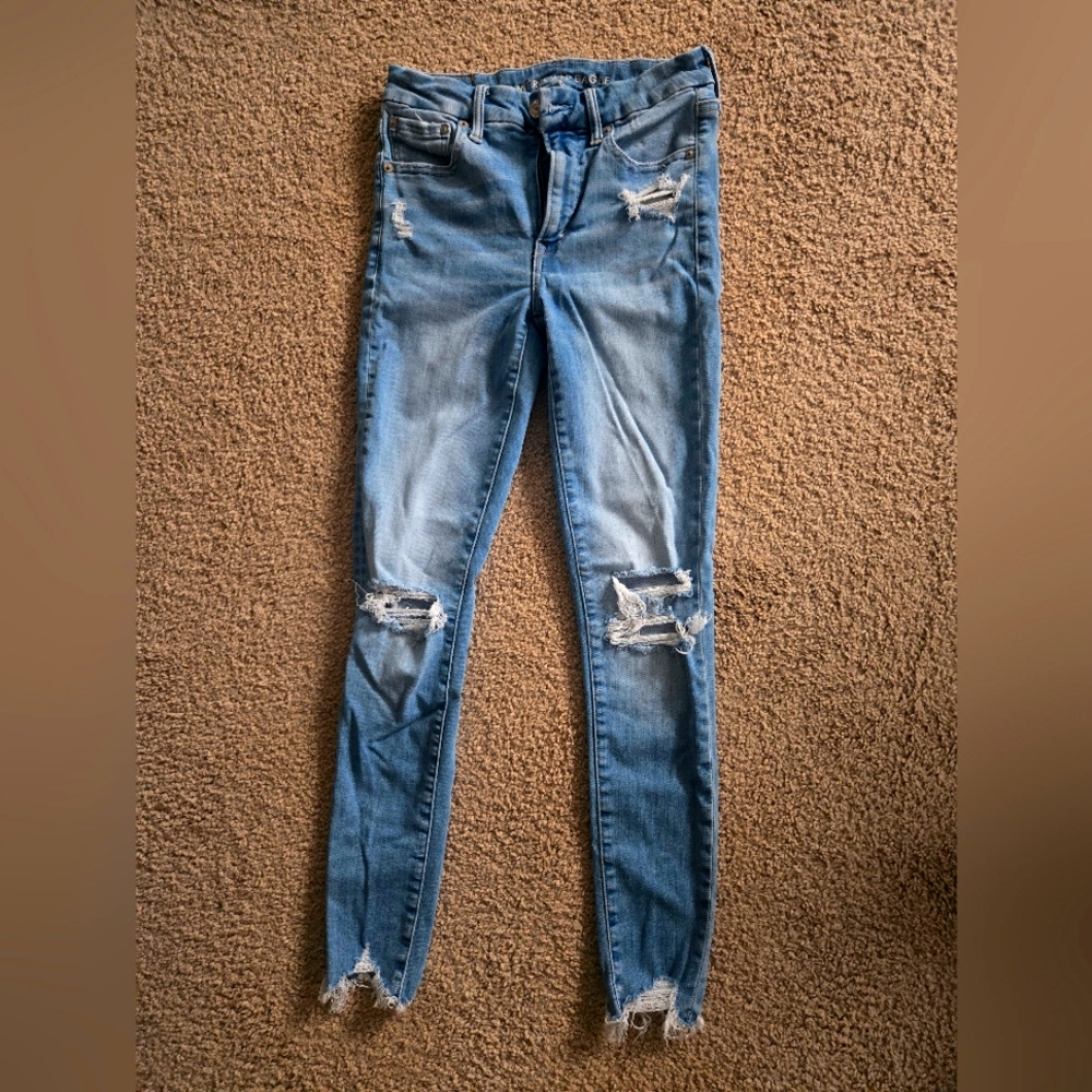 American Eagle skinny distressed Blue Jeans